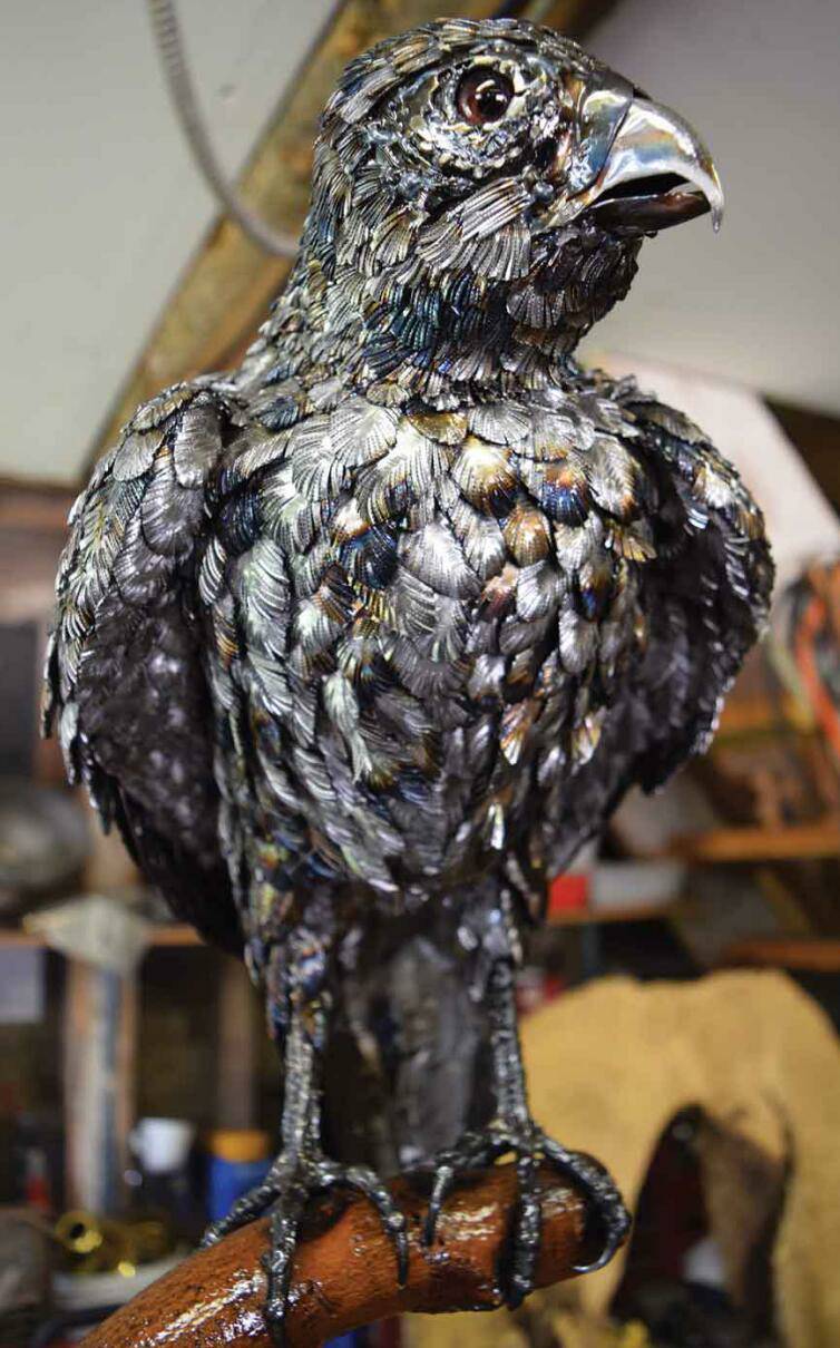 全球钣金新闻-金属制造狂：焊工制作动物的金属钣金-皇冠·app官方站入口-Royal皇冠(中国)